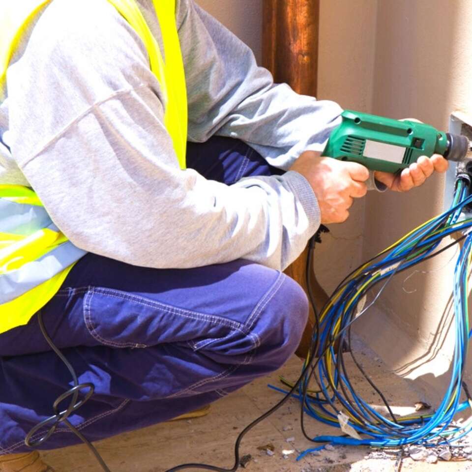 3 Reasons To Work With A Master Electrician