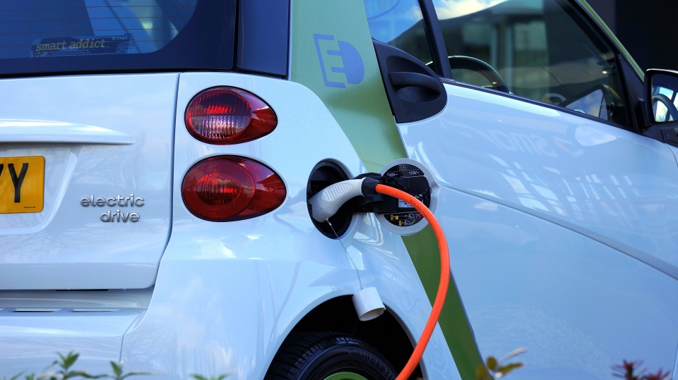 Electrical Vehicle Charging Do-Nots to Keep Your Battery Performing Longer