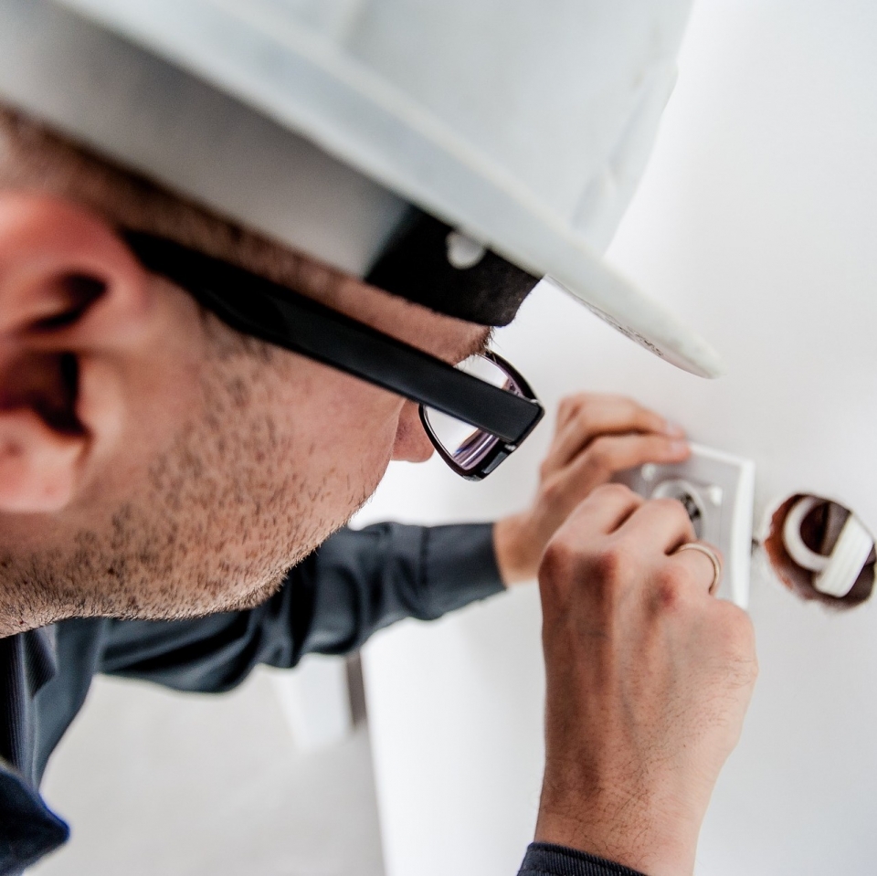The Importance of Electrical Maintenance in Commercial Settings