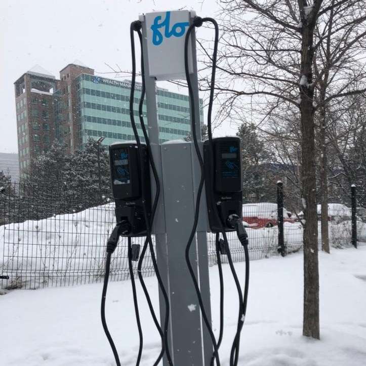 Why More Charging Stations Are Needed in Residential and Commercial Parking Lots